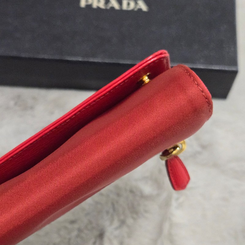PRADA 釦式掀蓋長夾 發財長夾 紅色 附可拆卸的證件/照片夾-12