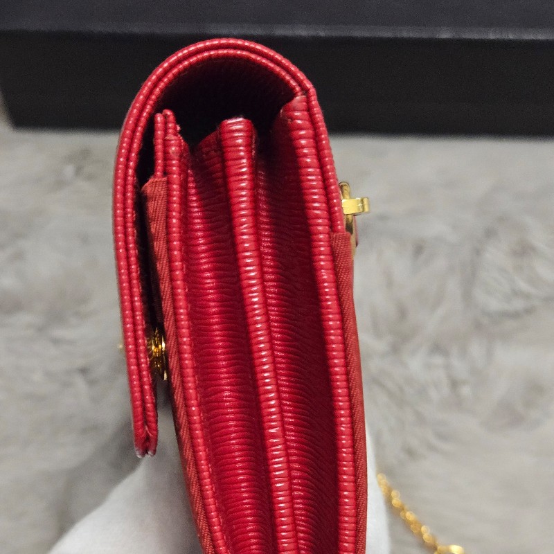 PRADA 釦式掀蓋長夾 發財長夾 紅色 附可拆卸的證件/照片夾-14