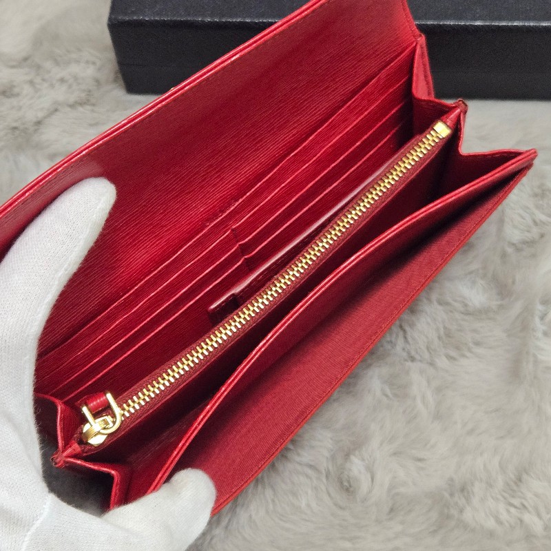PRADA 釦式掀蓋長夾 發財長夾 紅色 附可拆卸的證件/照片夾-18
