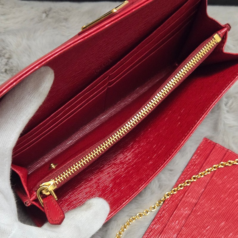 PRADA 釦式掀蓋長夾 發財長夾 紅色 附可拆卸的證件/照片夾-20