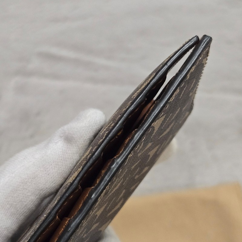 Burberry TB logo 對開長夾-13