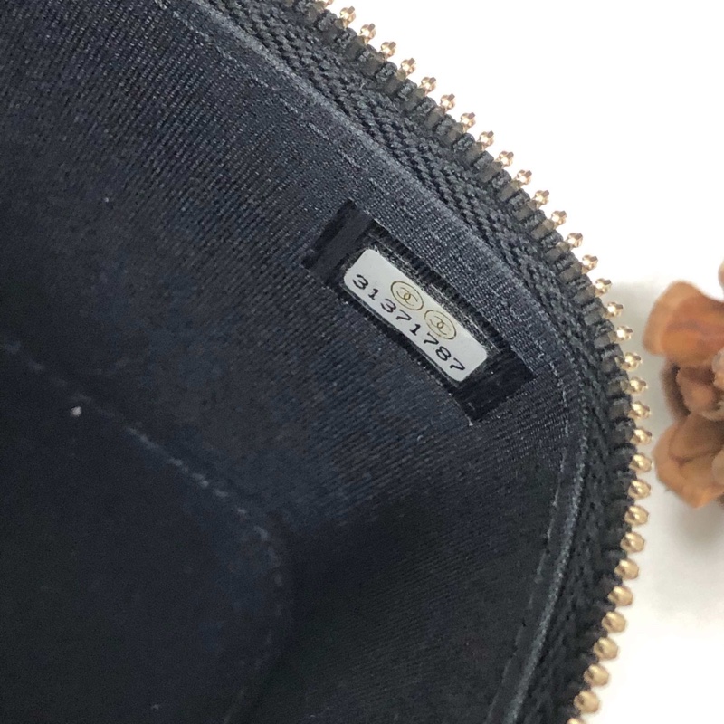 Chanel黑金羊皮mini box bag-5