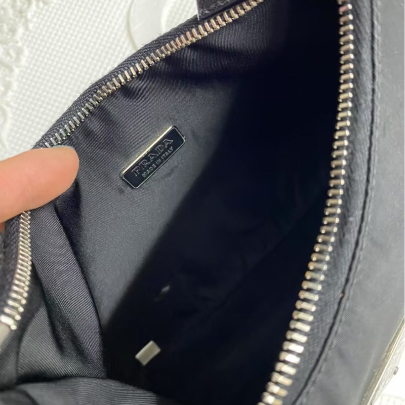 Prada hobo bag-8