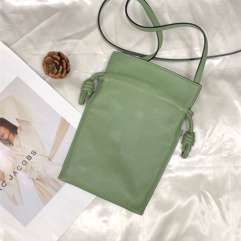 Loewe 綠色福袋手機包-1