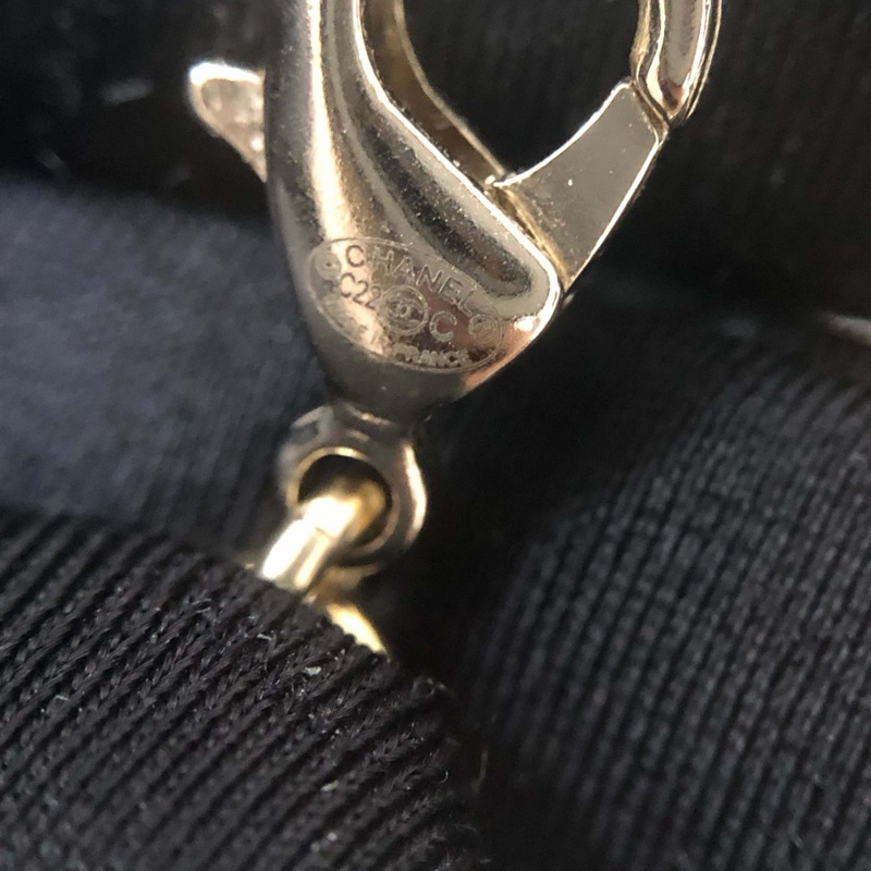 CHANEL竹骨經典Logo圓形鏤空項鍊-4
