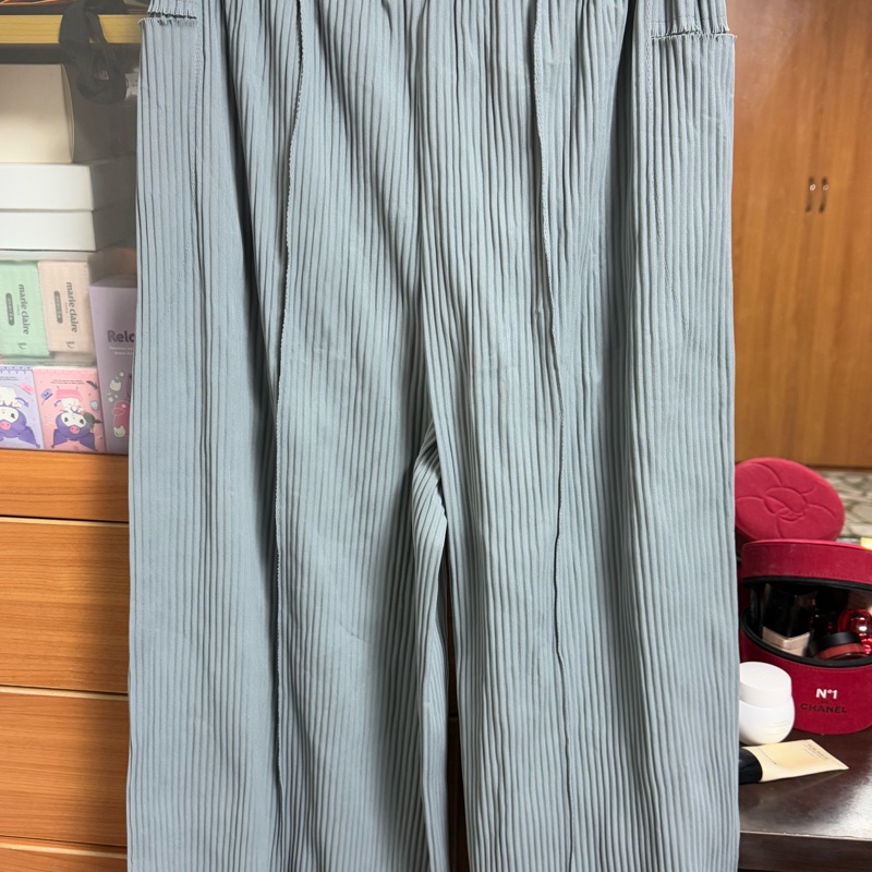 🌺me ISSEY MIYAKE MI19-KF252淺灰色縐褶下身1寬版褲🌺-0