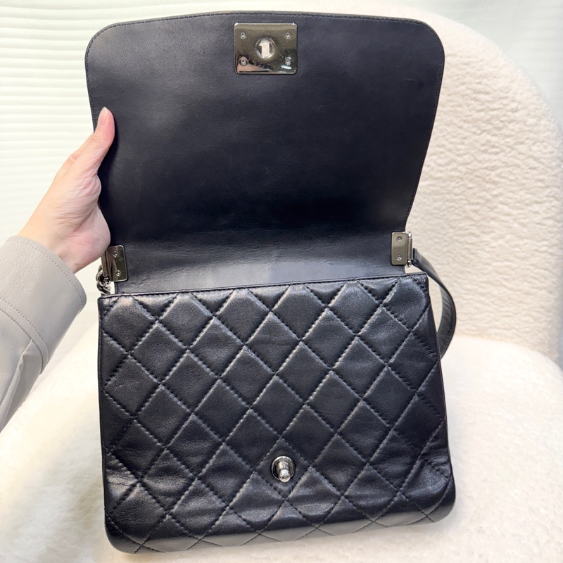 香奈兒絕版孤品🖤帥氣CHANEL黑銀羊皮BOY三層銀鍊斜背包A65442-10