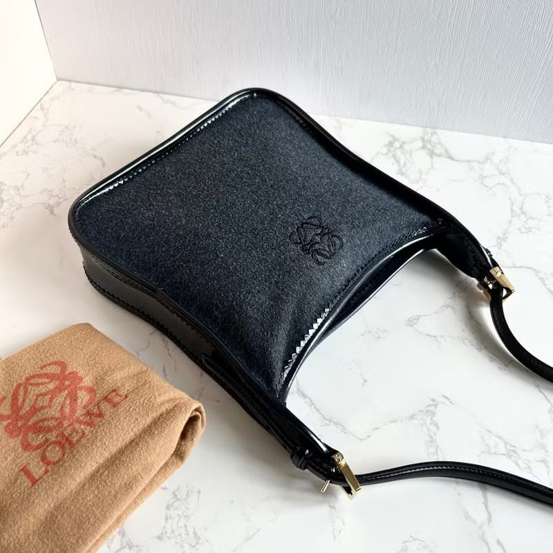 【LA LUNE】絕版中古包 Loewe 黑灰色拼皮流浪包 側背包 單肩包 二手古董包-5