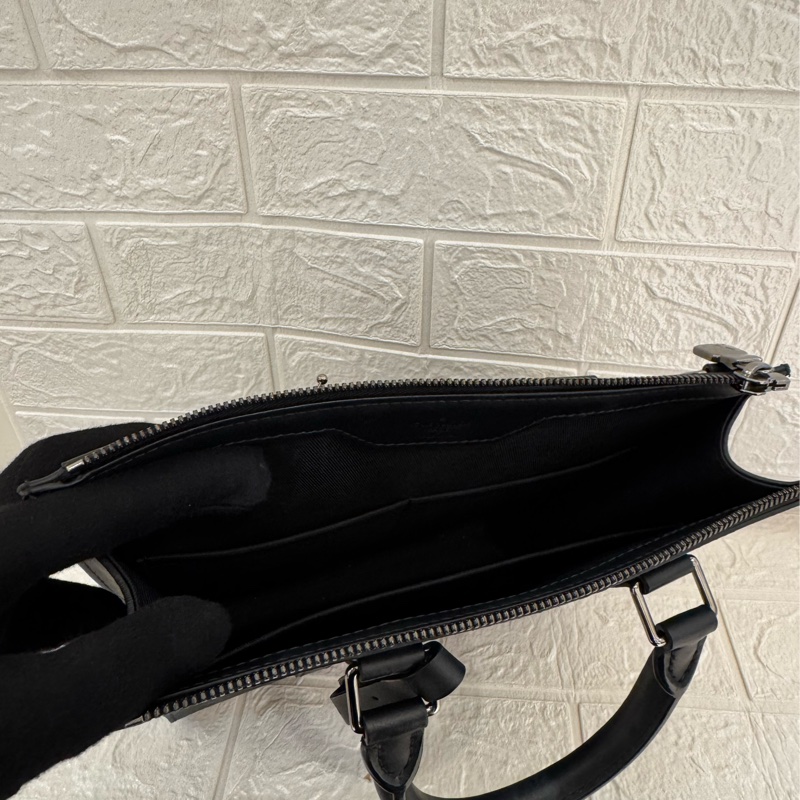 LV黑花紋直式琴譜包-4