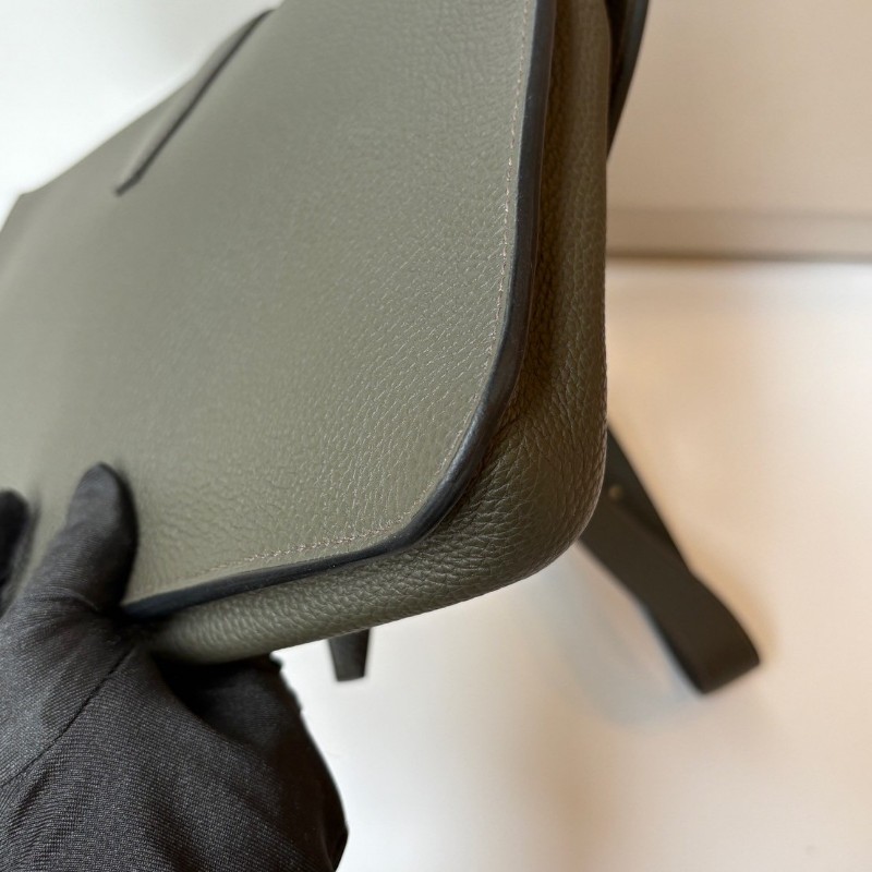 Hermes Steve light 灰綠皮革斜背包-10