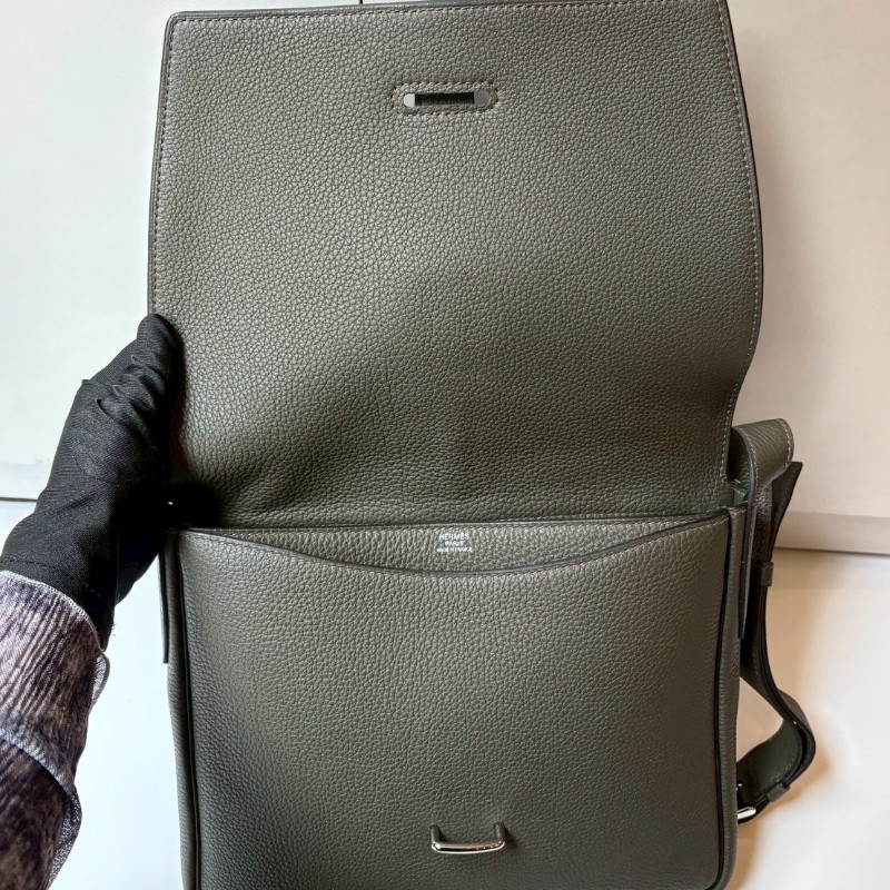 Hermes Steve light 灰綠皮革斜背包-16