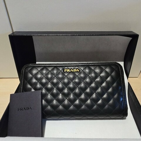 (全新未使用) PRADA女用長夾 (20*10*3cm)
