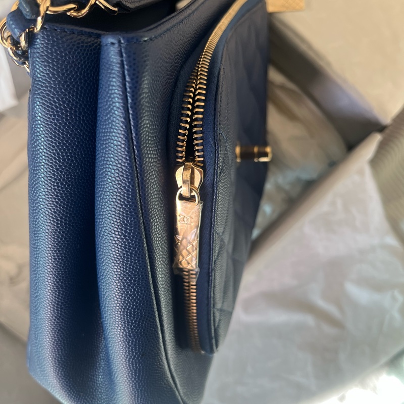 chenal 藍色郵差包-4