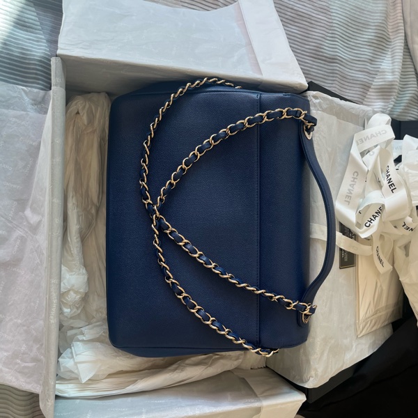 chenal 藍色郵差包-8