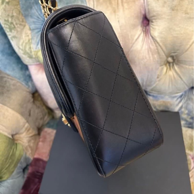 Chanel cf奶茶色拼黑色口蓋包-8