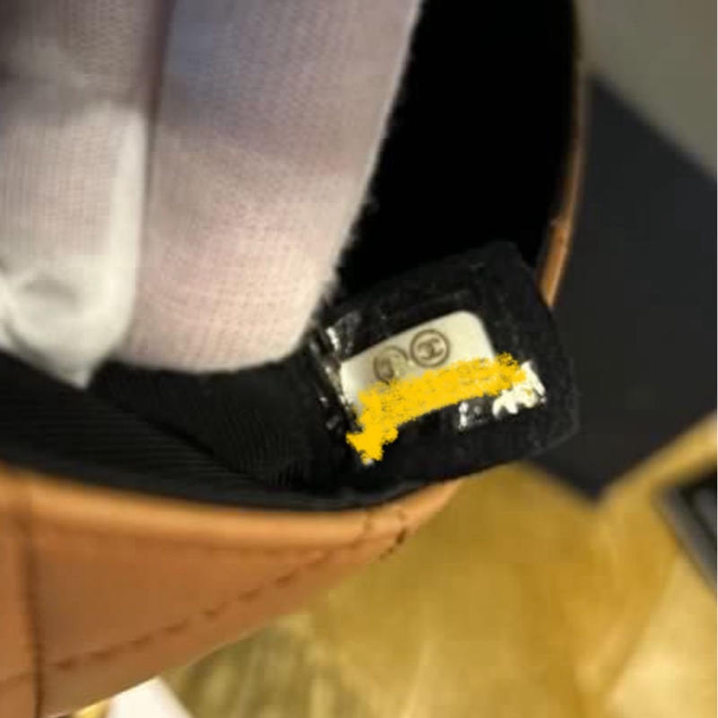Chanel cf奶茶色拼黑色口蓋包-12