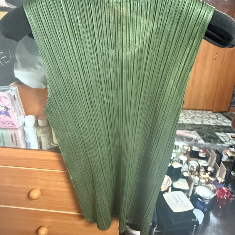 🌺PLEATS PLEASE ISSEY MIYAKE PP18-JK901卡其綠色漾彩基本款坦克背心🌺-1