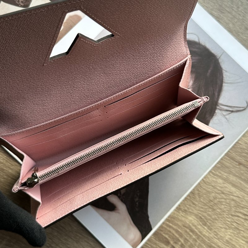 Louis Vuitton M68309 絕版顏色 春夏限定 Twist 櫻花粉 Epi牛皮 銀扣 翻蓋 長夾 女夾(已售出)-6