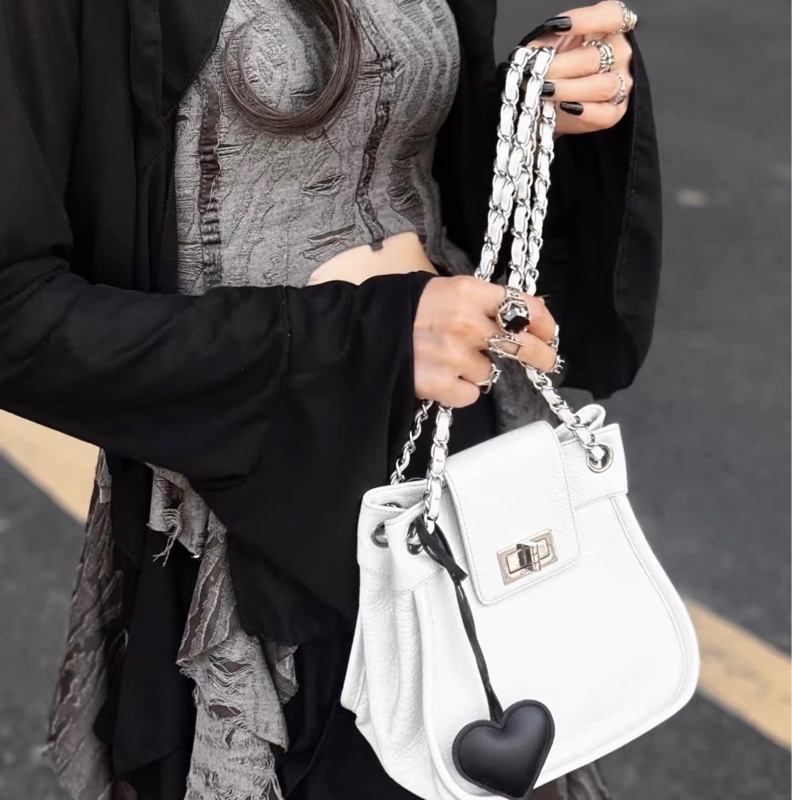 Chanel 香奈兒 奶昔白銀扣 荔枝牛皮 燒賣包-0