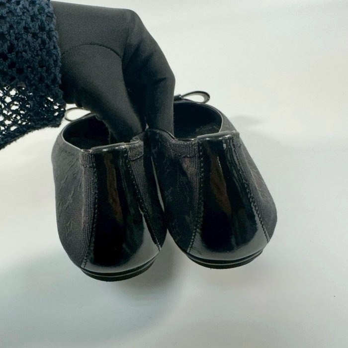 LV黑色老花平底芭蕾舞鞋37-9