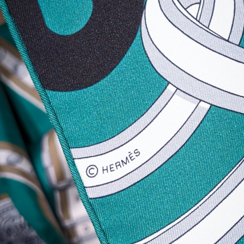 HERMES 愛馬仕 綠色 皮帶造型長條寬版絲巾-5