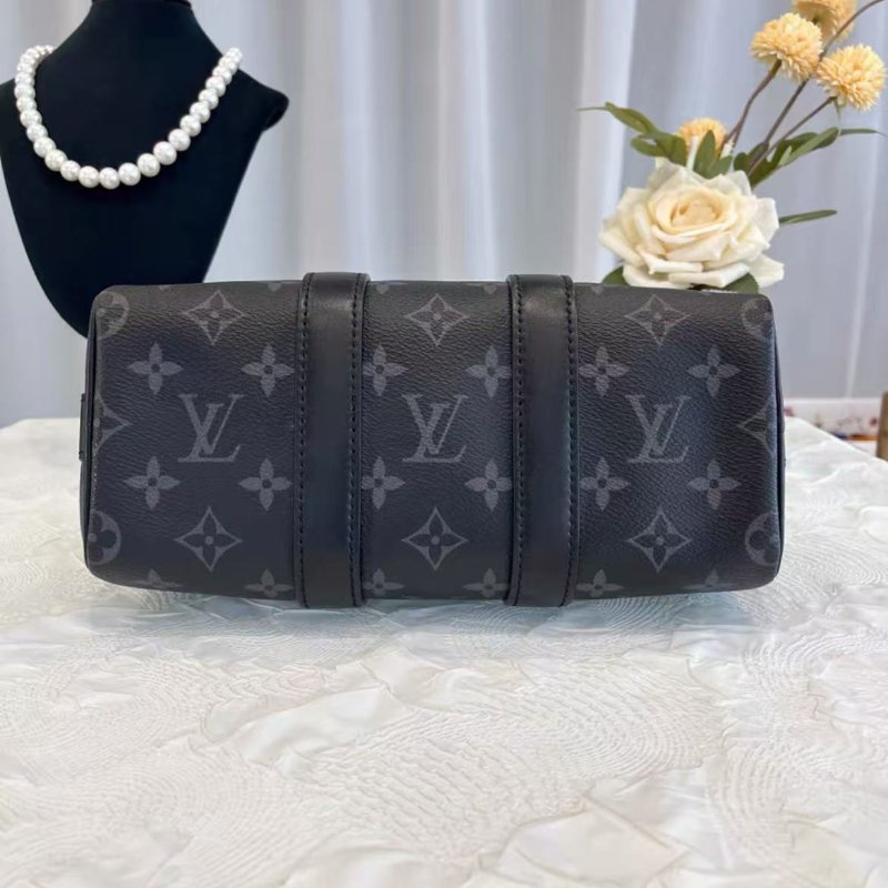 LV Keepall 25 黑武士手提斜背包 芯片款 25*15*11 全新閒置配件塵袋-1