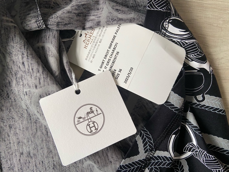 愛馬仕Hermes 2025年秋冬新品-黑白配色T恤-36號全新全配-2