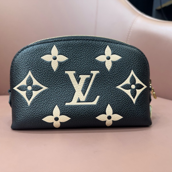 Louis Vuitton-5