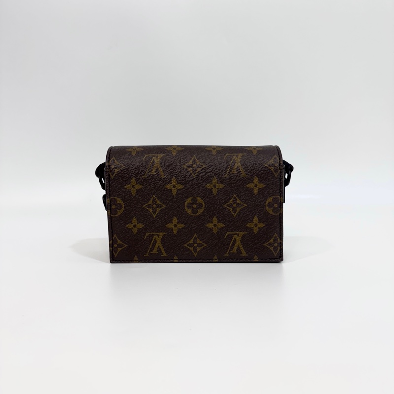 LV原花拚牛皮Steamer插釦斜背包M83613-4