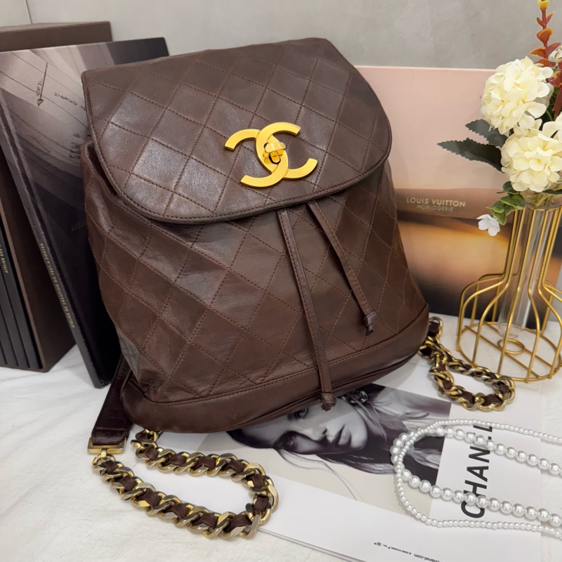 Chanel 後背包 咖啡金扣-2