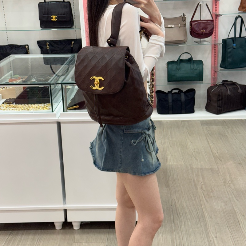 Chanel 後背包 咖啡金扣-3