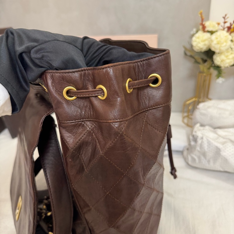 Chanel 後背包 咖啡金扣-5