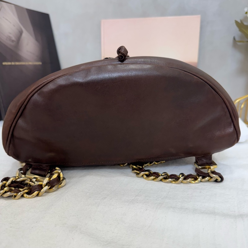 Chanel 後背包 咖啡金扣-8