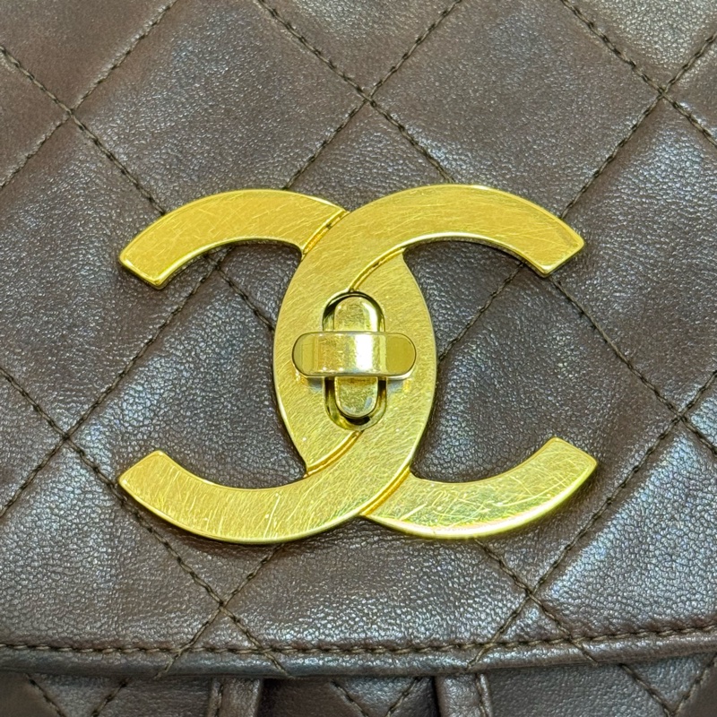 Chanel 後背包 咖啡金扣-15