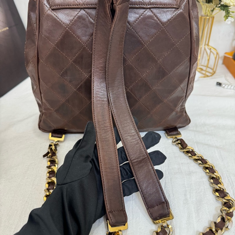 Chanel 後背包 咖啡金扣-20