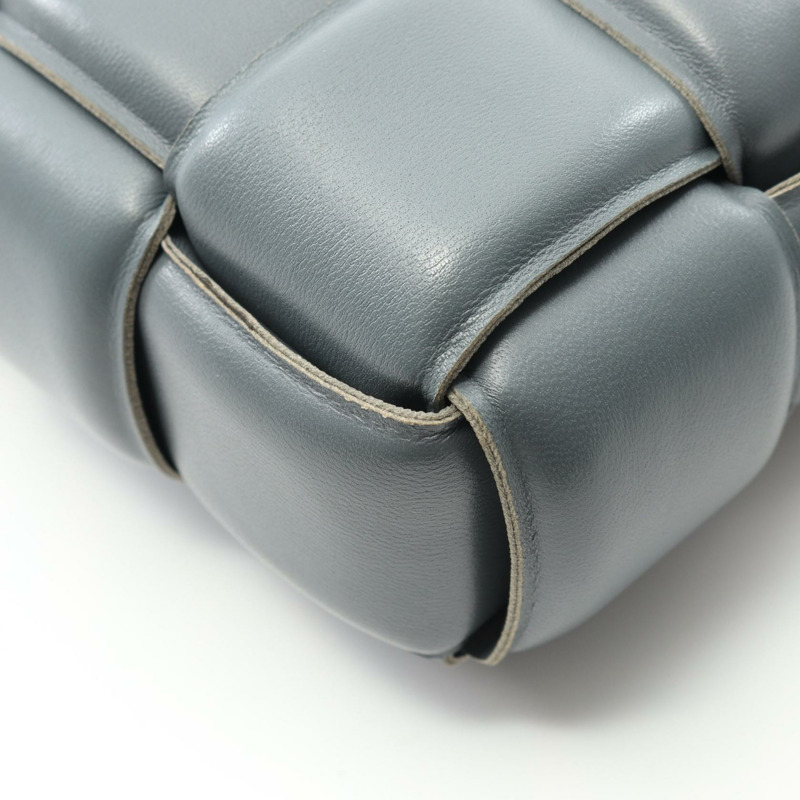 BOTTEGA VENETA 帶襯墊卡式編織單肩包 591970 小羊皮灰色 BV-5