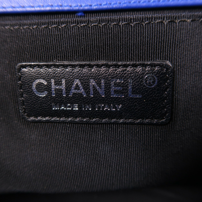 CHANEL 漆皮皮革Boy 25銀扣鏈帶肩背袋-5