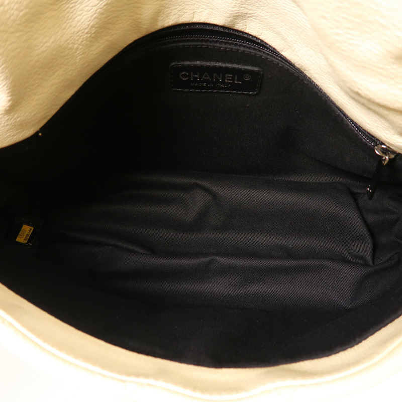 CHANEL 牛皮皮革Shoulder Bag銀扣肩背袋-4