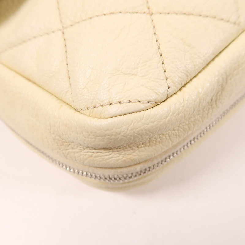CHANEL 牛皮皮革Shoulder Bag銀扣肩背袋-12