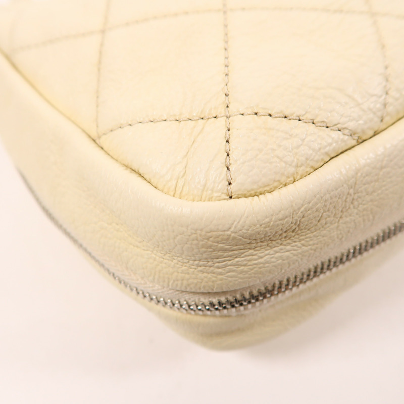 CHANEL 牛皮皮革Shoulder Bag銀扣肩背袋-14