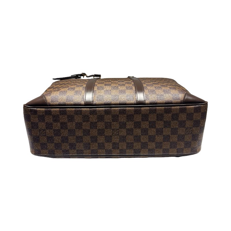 LOUIS VUITTON PORTE-DOCUMENTS VOYAGE GM-9
