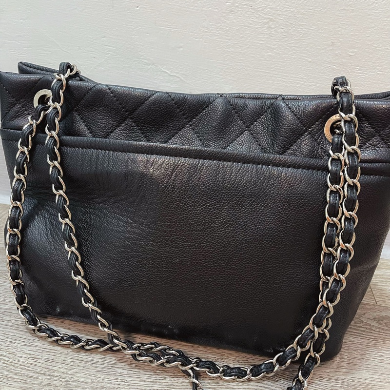 Chanel 黑銀牛皮雙C大logo 大號托特包-6