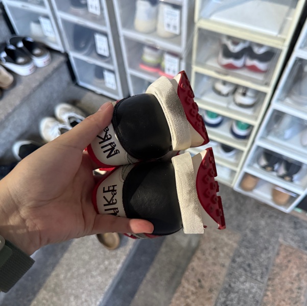 Nike sacai 9成新 僅踩地-6