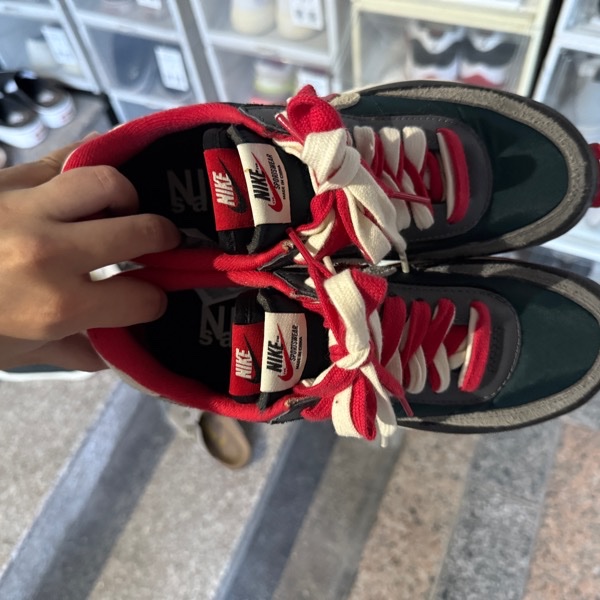 Nike sacai 9成新 僅踩地-7