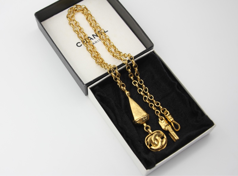 Chanel Vintage 96P鍍金圓錐形長頸鏈-0