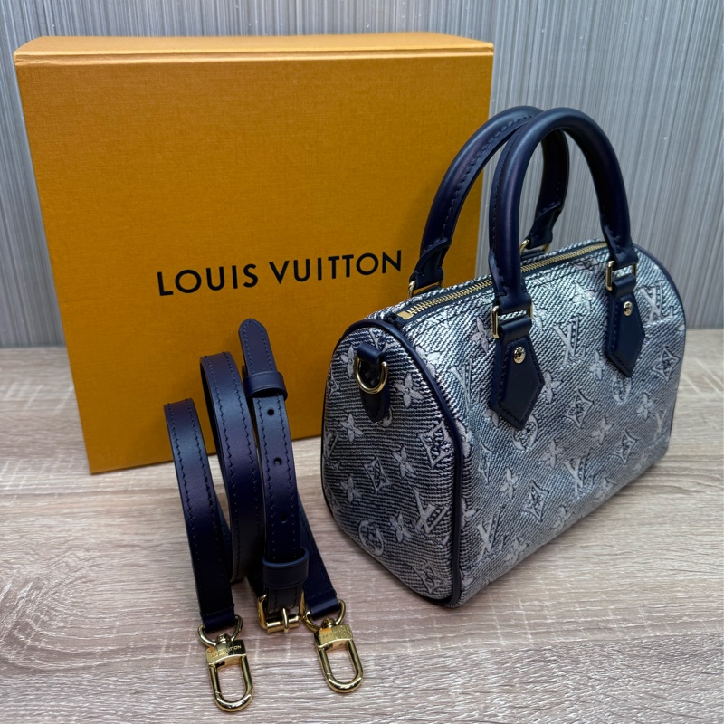LV M23069 speedy 20 限量稀有炫彩丹寧配色波士頓手提斜背包-3