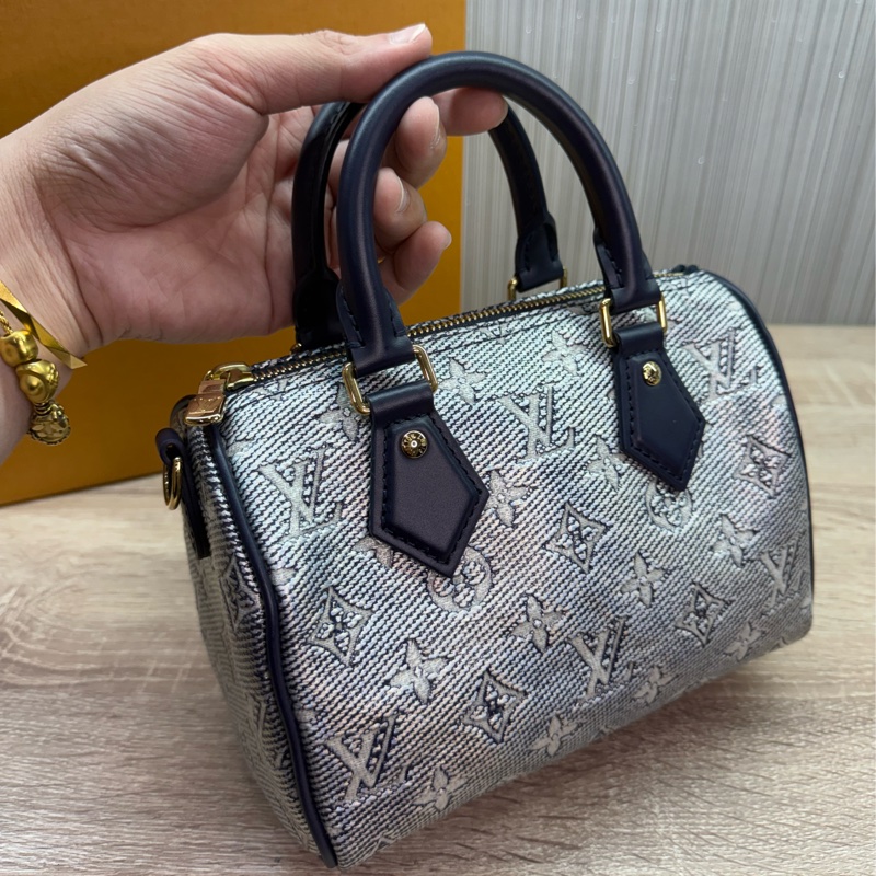 LV M23069 speedy 20 限量稀有炫彩丹寧配色波士頓手提斜背包-5