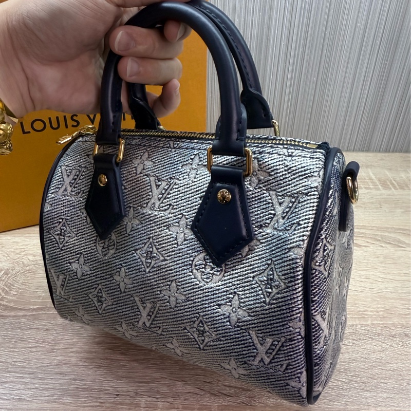LV M23069 speedy 20 限量稀有炫彩丹寧配色波士頓手提斜背包-8