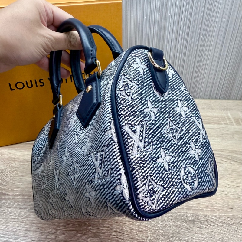 LV M23069 speedy 20 限量稀有炫彩丹寧配色波士頓手提斜背包-13