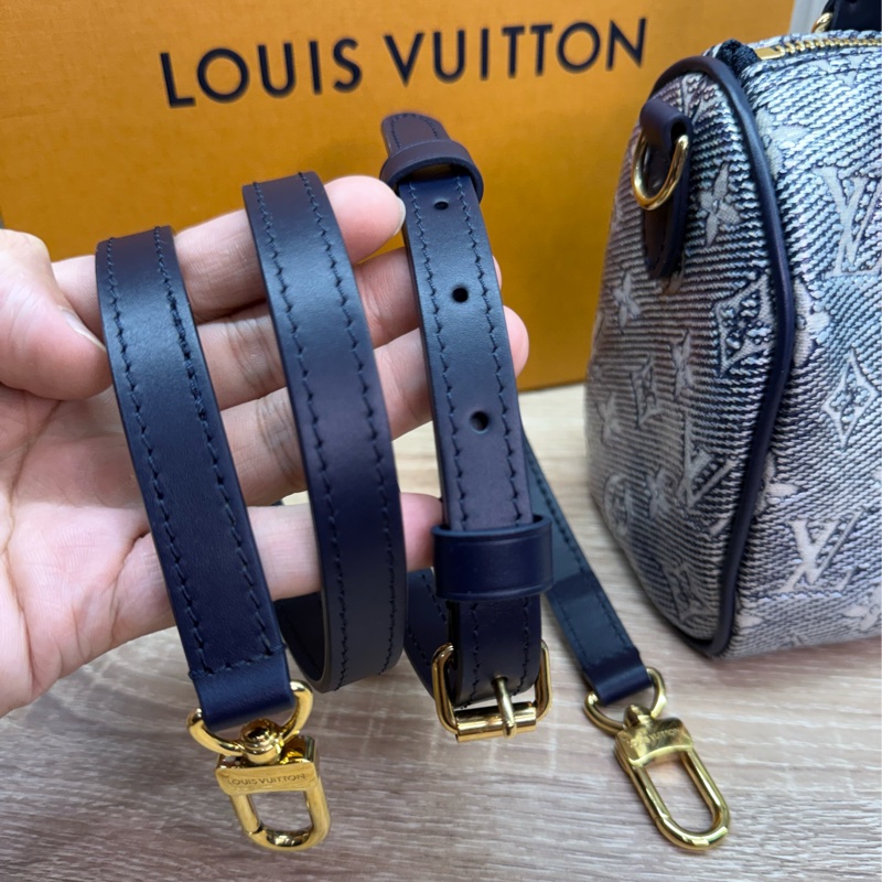 LV M23069 speedy 20 限量稀有炫彩丹寧配色波士頓手提斜背包-19
